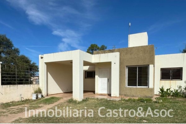 ALQUILO - 2 dormitorios 📍Venezuela altura 1520 - Barrio Fátima